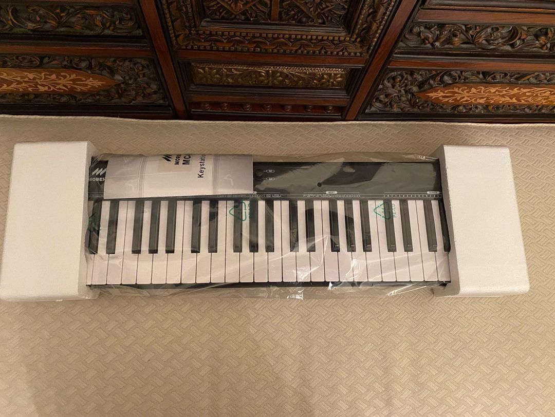 * Brand New * Moreno MC49 49 keys Midi Keyboard