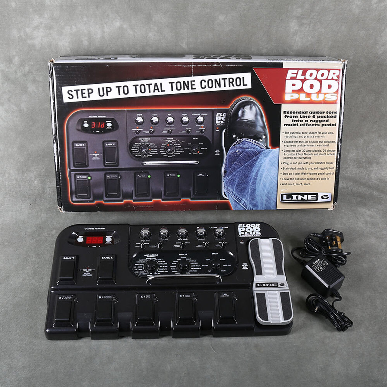 pod guitar effects pedal Line 6 Floor POD Plus Multi-Effect and Amp Modeler – Strings & Things Jo