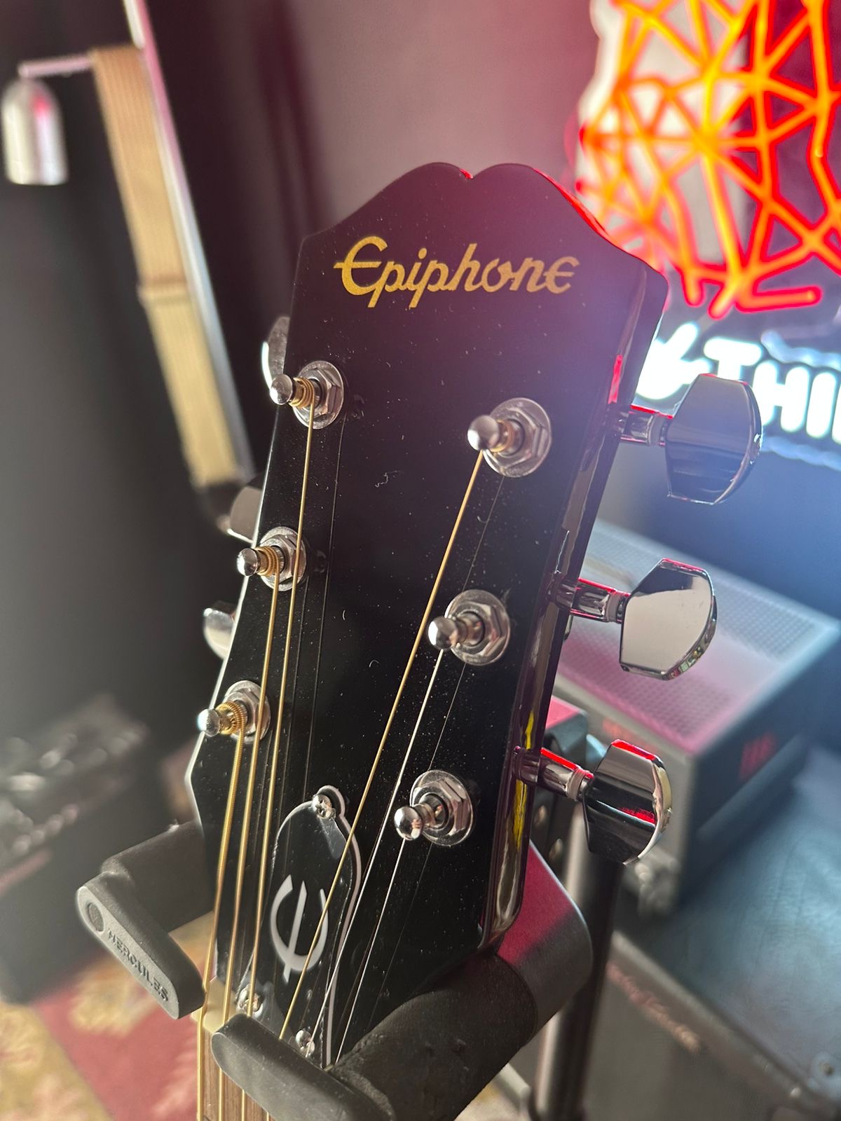 * Brand New * Epiphone Starling Acoustic Guitar Hot Pink Pearl