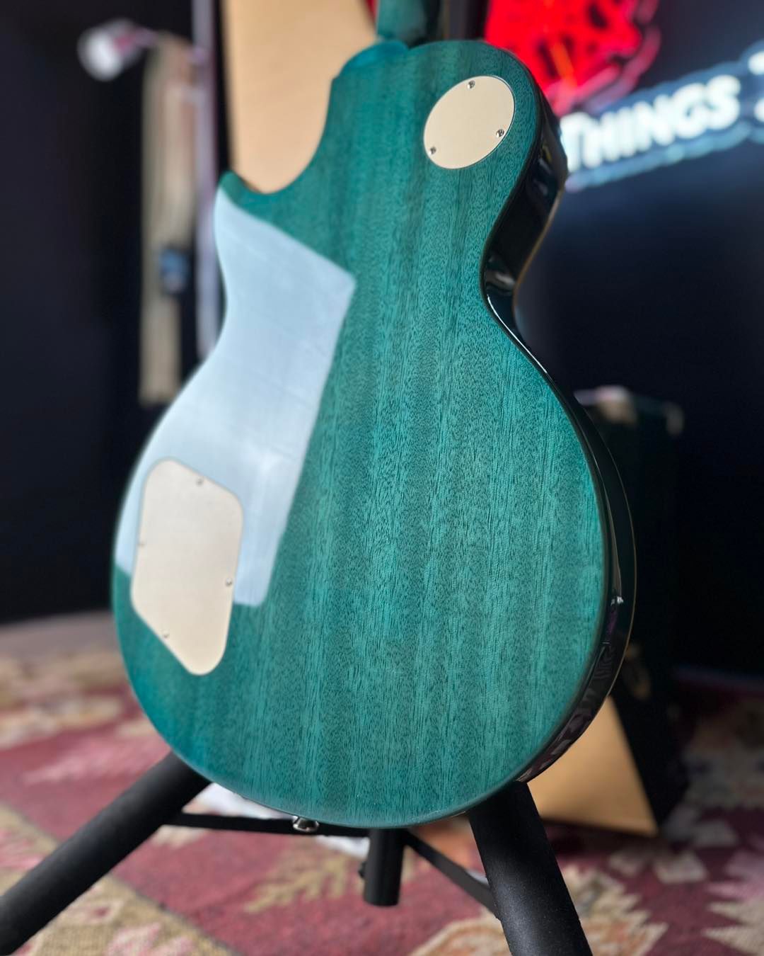 * Brand New * Epiphone Les Paul™ Standard Translucent Blue ‘60s Quilt Top Limited-Edition Electric Guitar