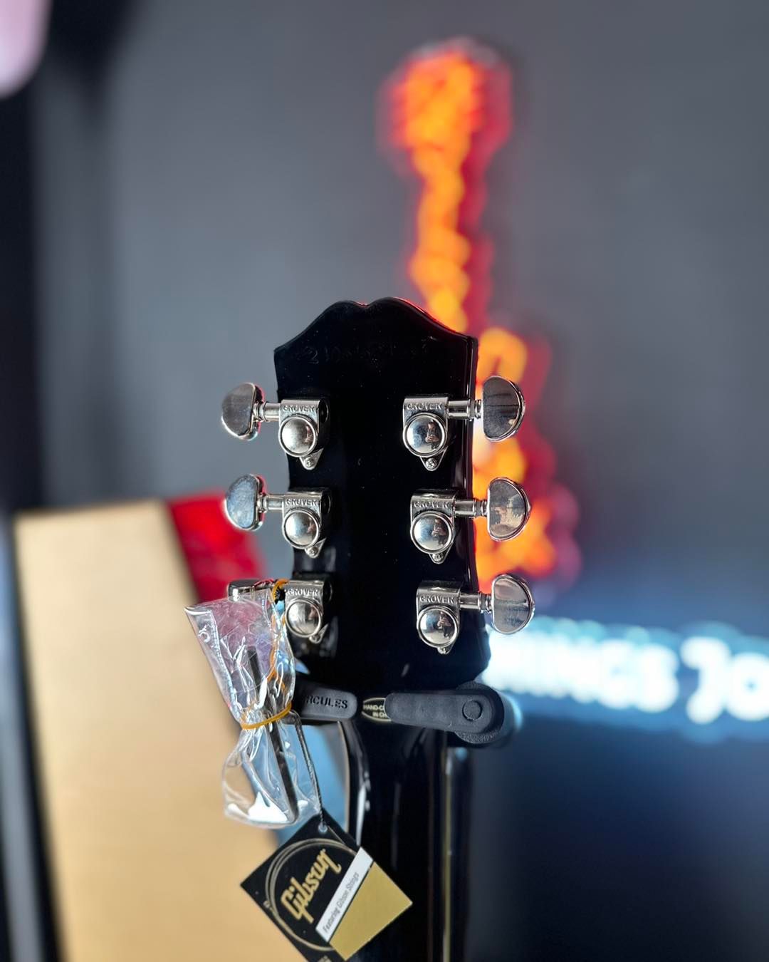 * Brand New * Epiphone Les Paul™ Standard Ebony Black ‘60s Electric Guitar