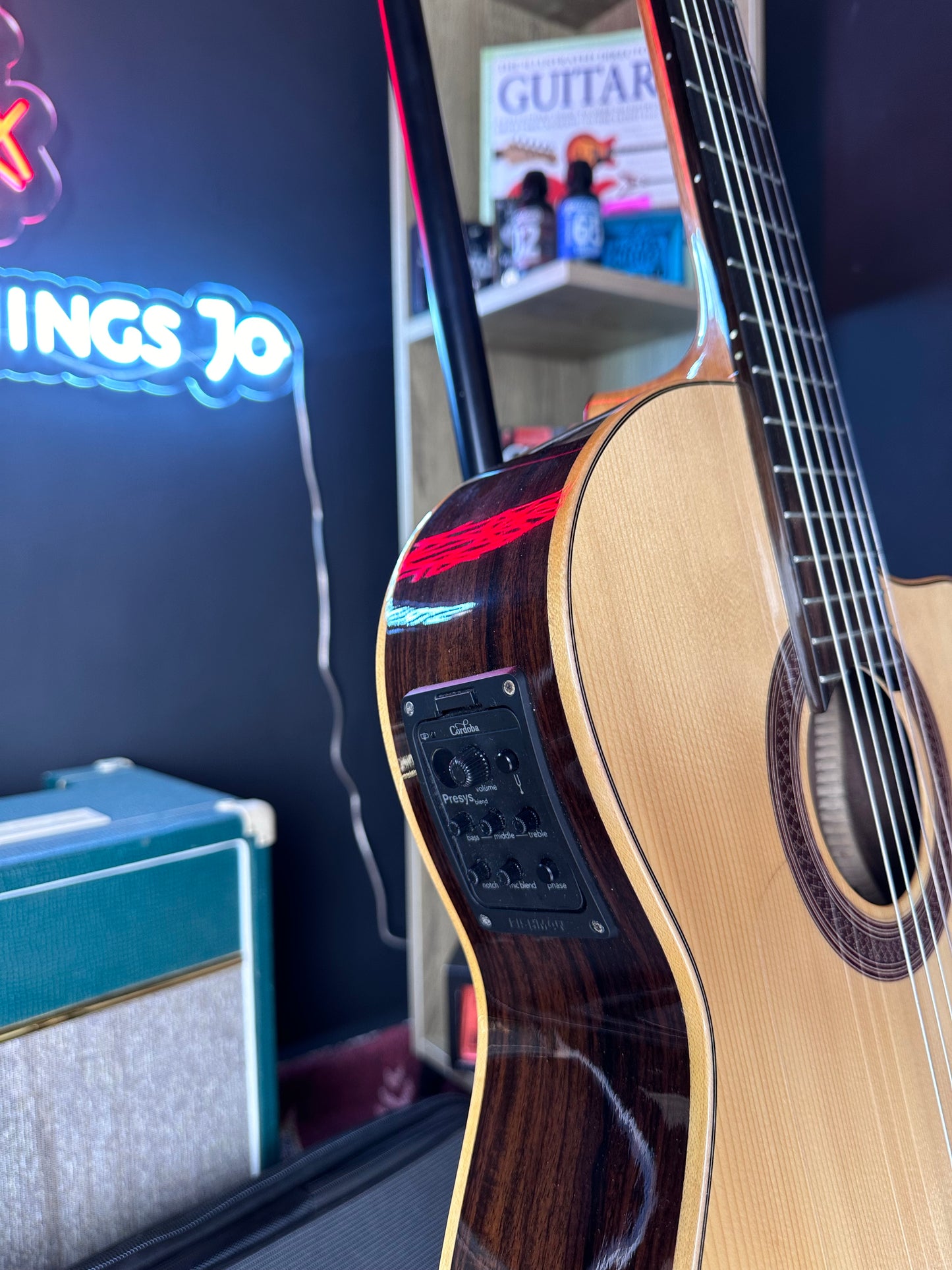 Cordoba Iberia Series GK Studio Negra Gypsy Kings Signature Model with gigbag - 550 JDs