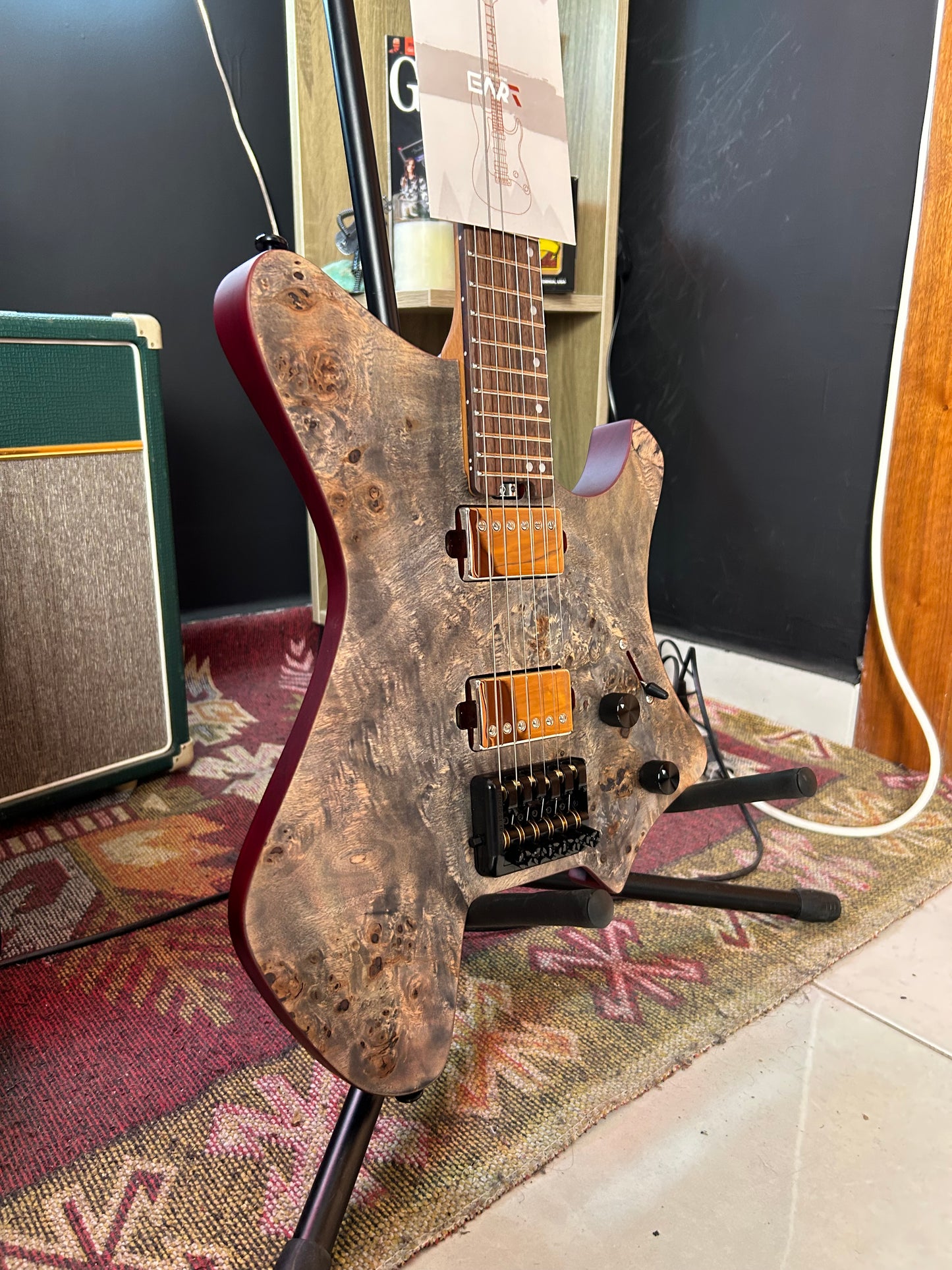 * Brand New * Eart Headless GW2 Poplar Burl Natural Electric Guitar + Original carrying case