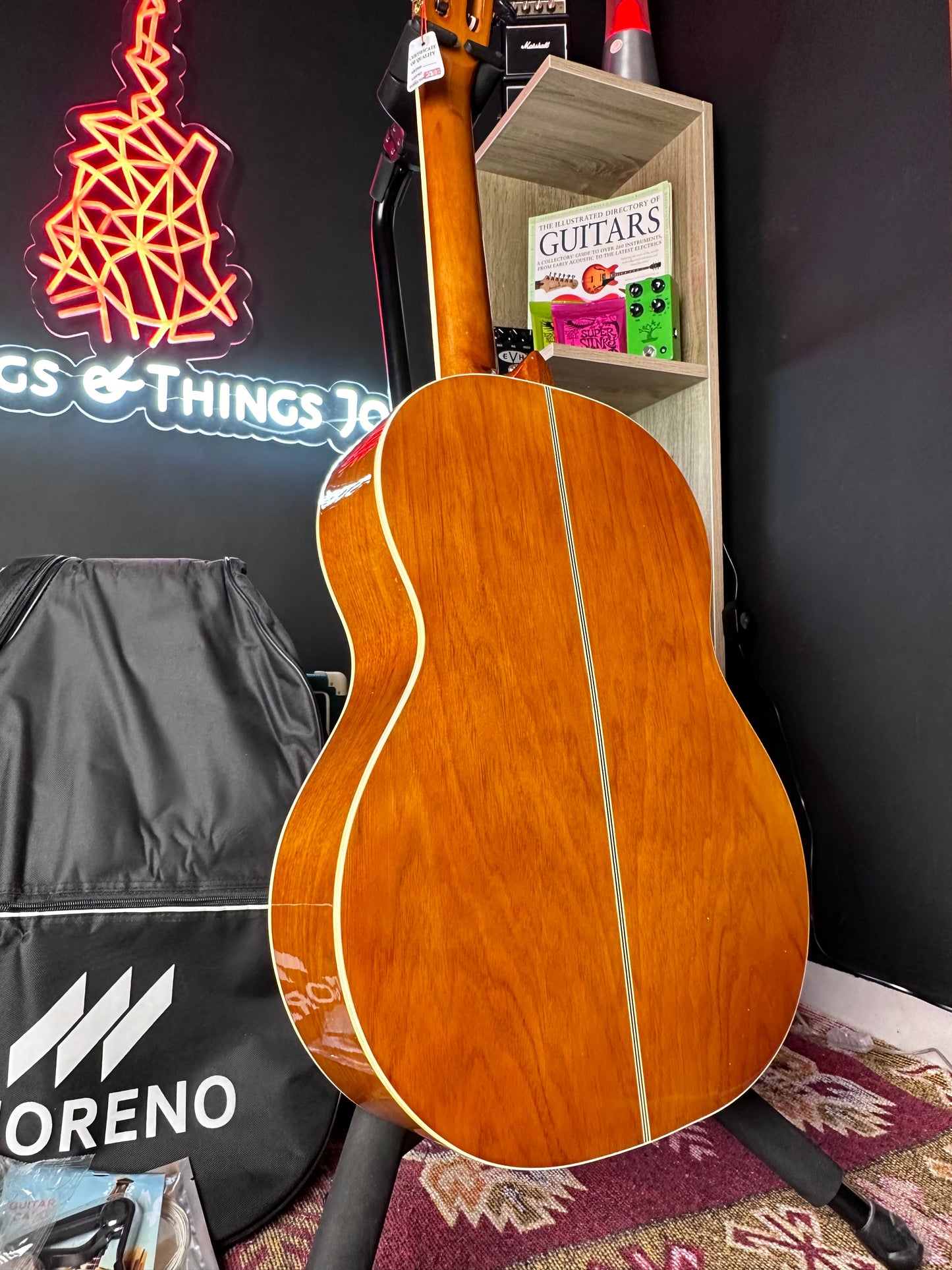 * Brand New * Moreno MCG40 classical guitar + Free Bag+Pack of accessories! (Demo Video 2nd slide)