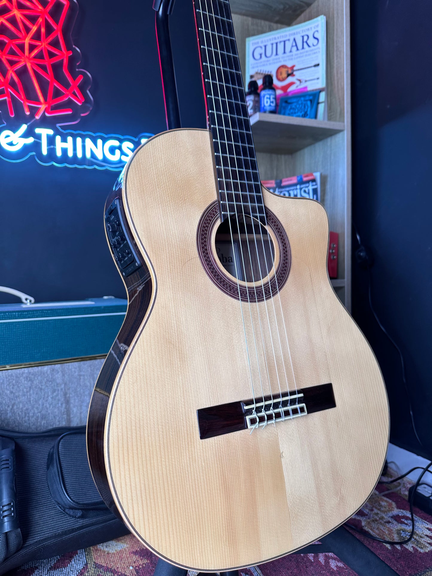 Cordoba Iberia Series GK Studio Negra Gypsy Kings Signature Model with gigbag - 550 JDs