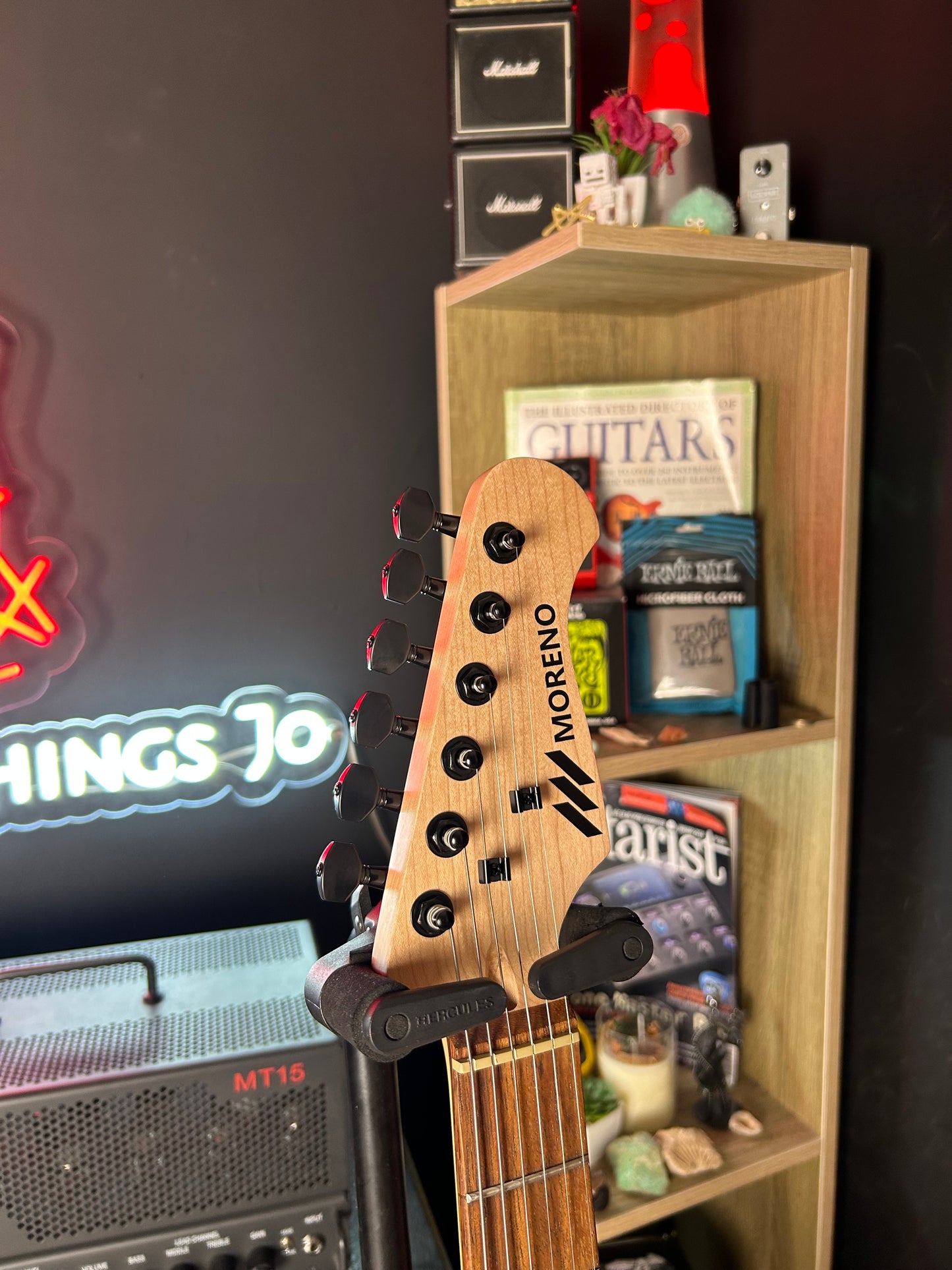 * Brand New * Moreno ST-100 HSS Electric Guitar + free bag and cable