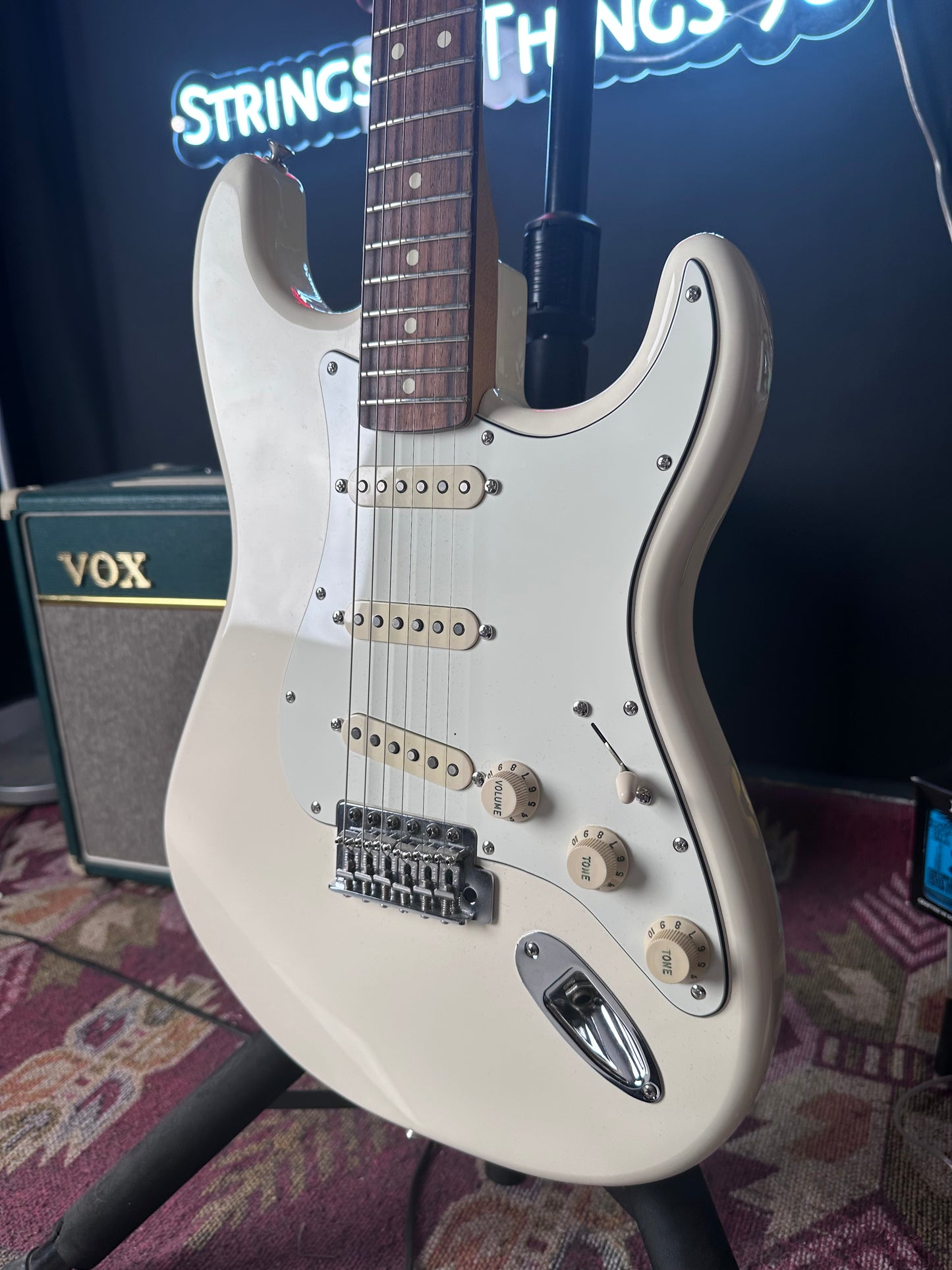 Fender Standard MIM SSS Stratocaster Olympic White Electric Guitar