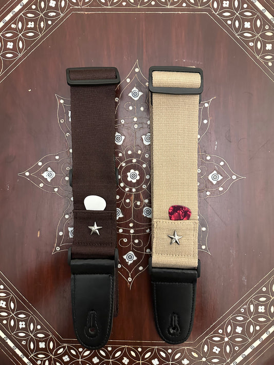 Guitar strap with pickholder