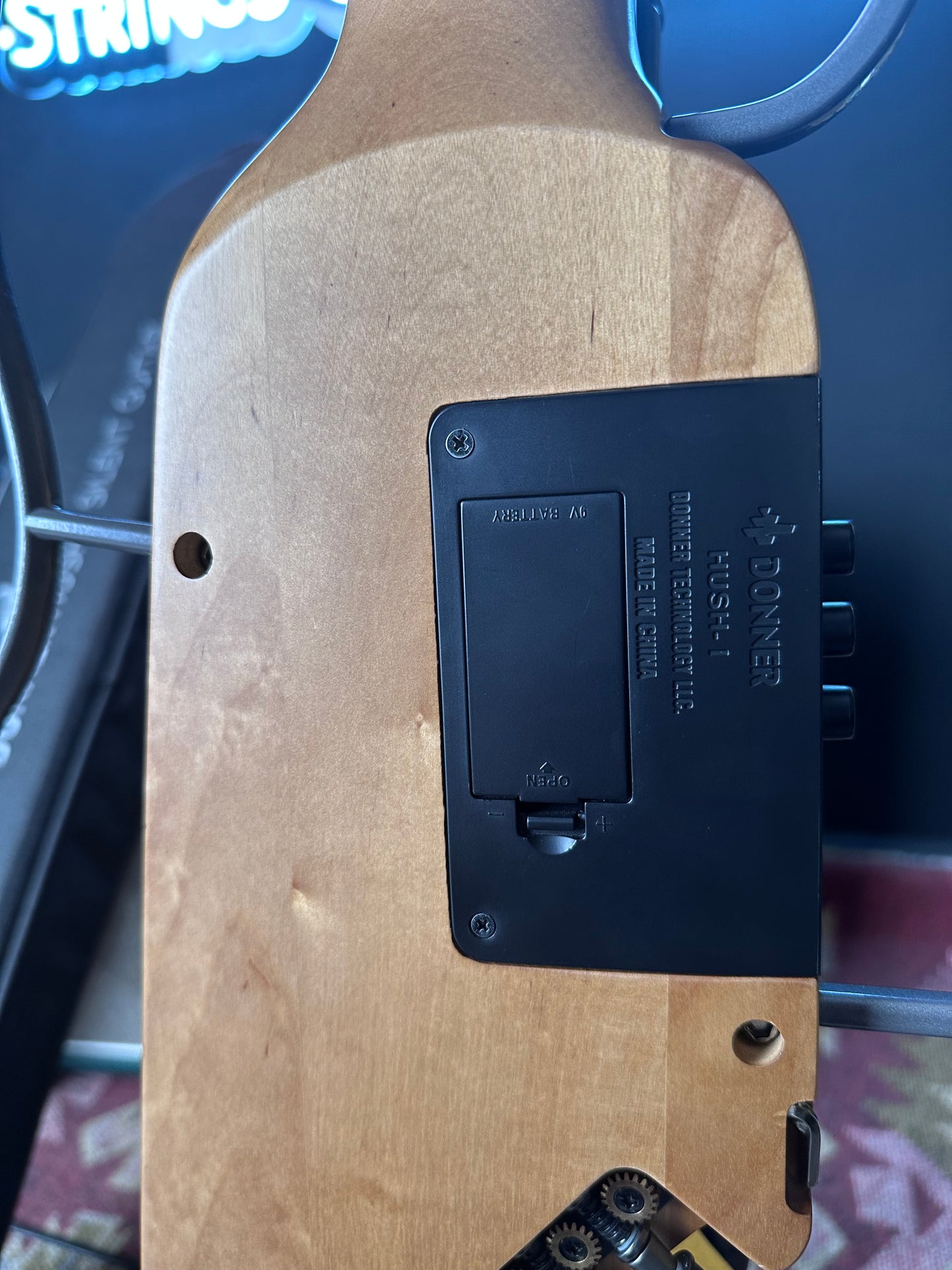 Donner HUSH™ I Acoustic-Electric Guitar