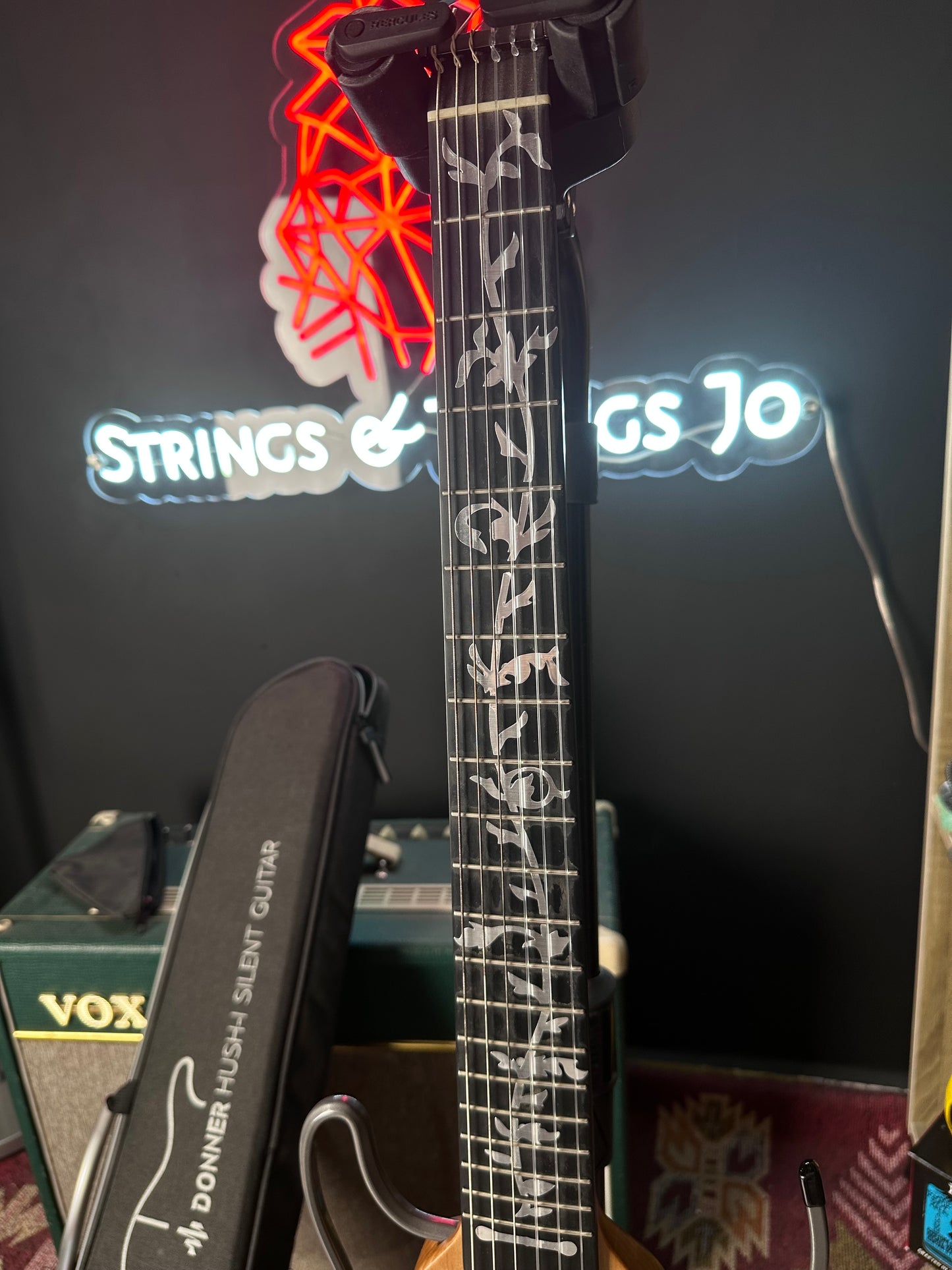 Donner HUSH™ I Acoustic-Electric Guitar