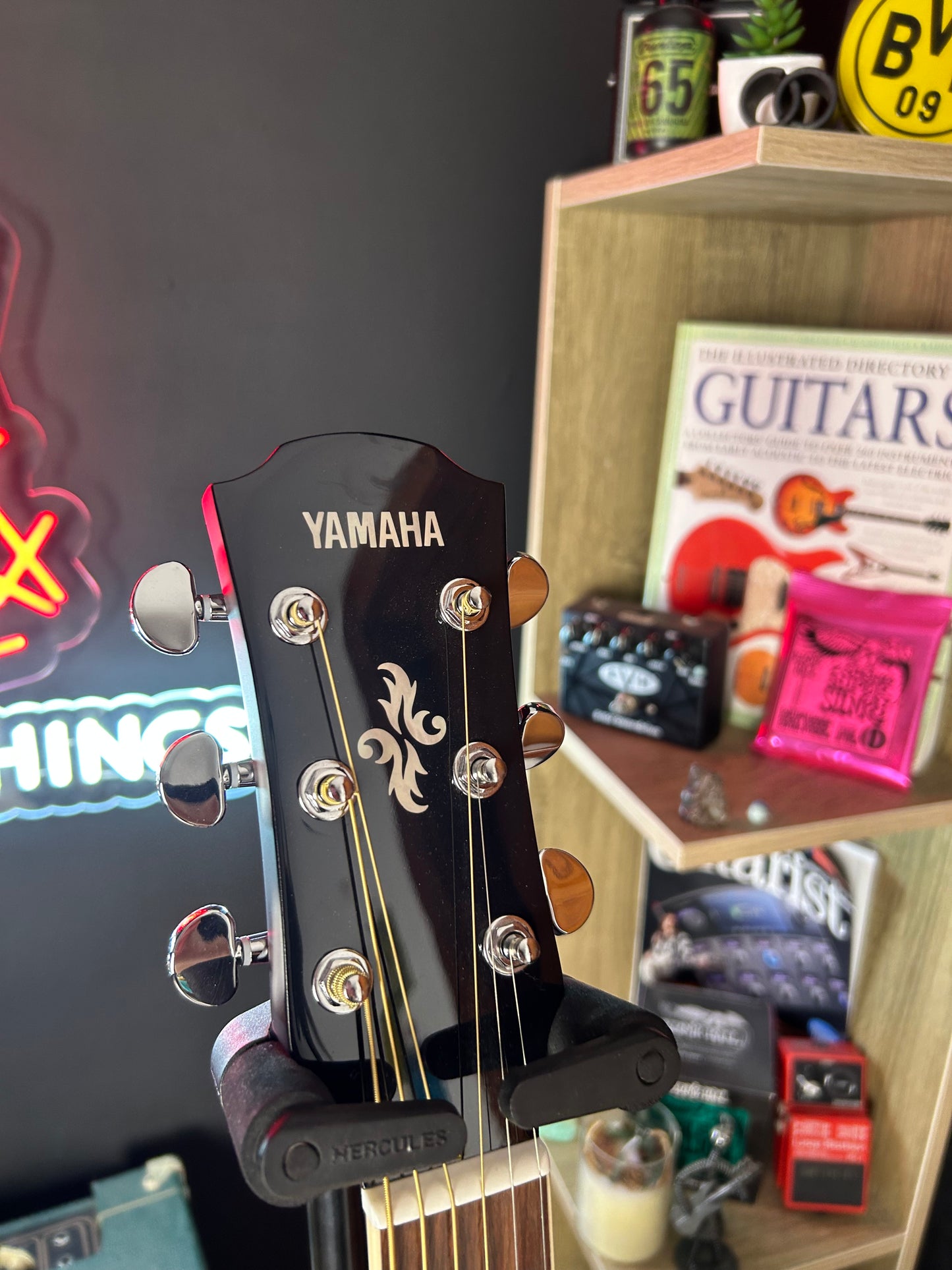 Yamaha APX600 Electro-Acoustic Guitar Nat