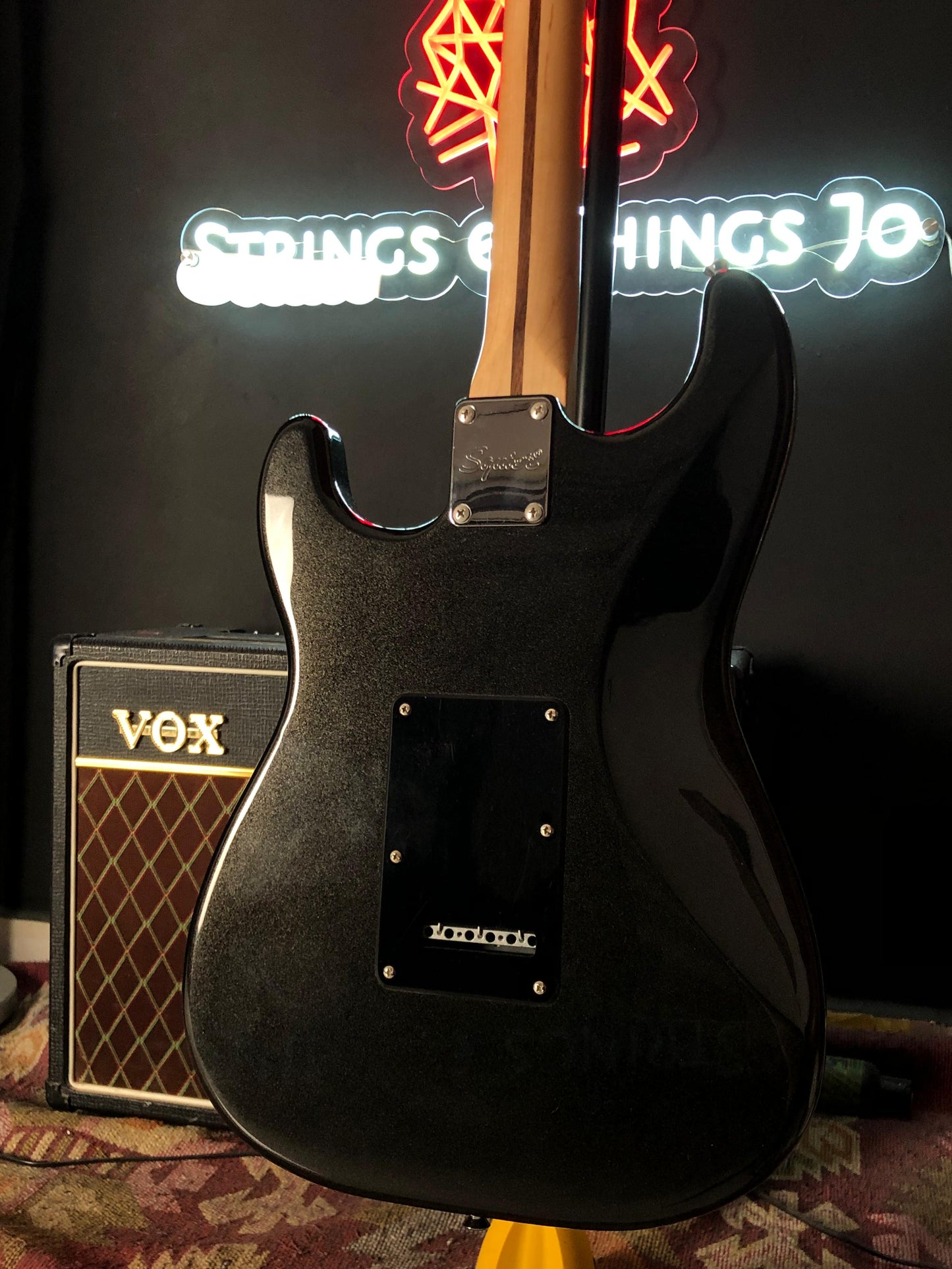 Squier FSR Affinity Series ™ Stratocaster® HSS Metallic Black