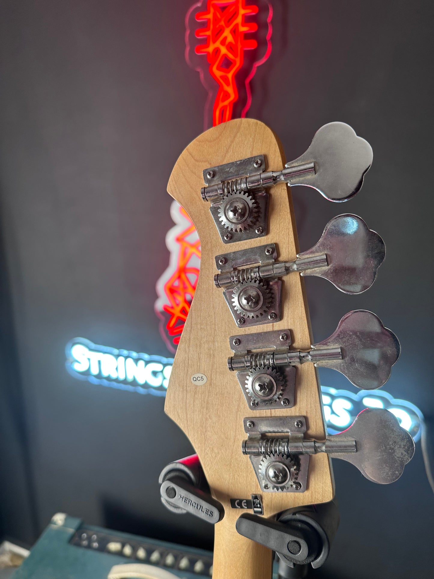 Harley Benton JB20 SB 4 Strings Bass
