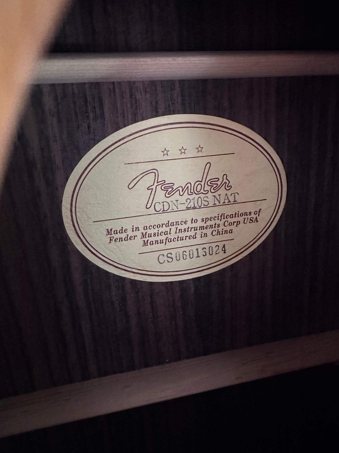 Fender CDN-210S Classical guitar