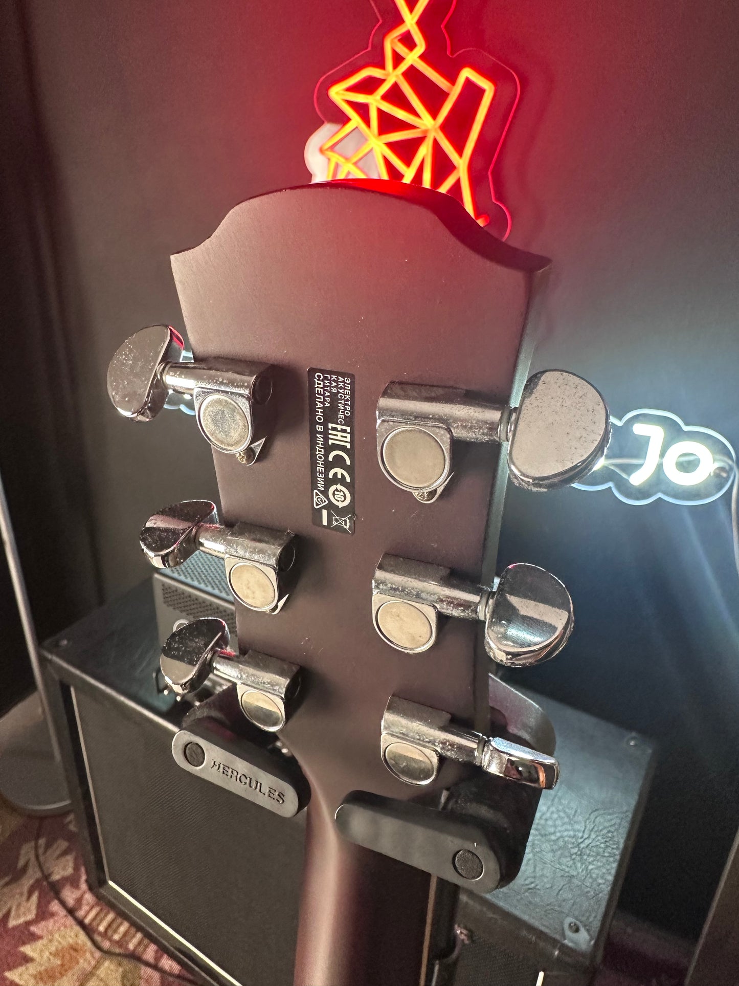 Yamaha APX600 Electro-Acoustic Guitar Sunburst