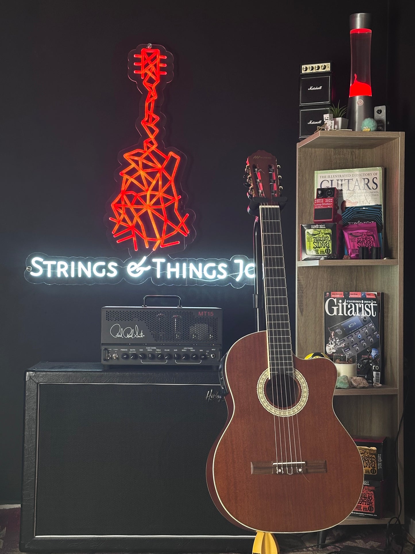 Moreno MC50EQ classical/electric guitar