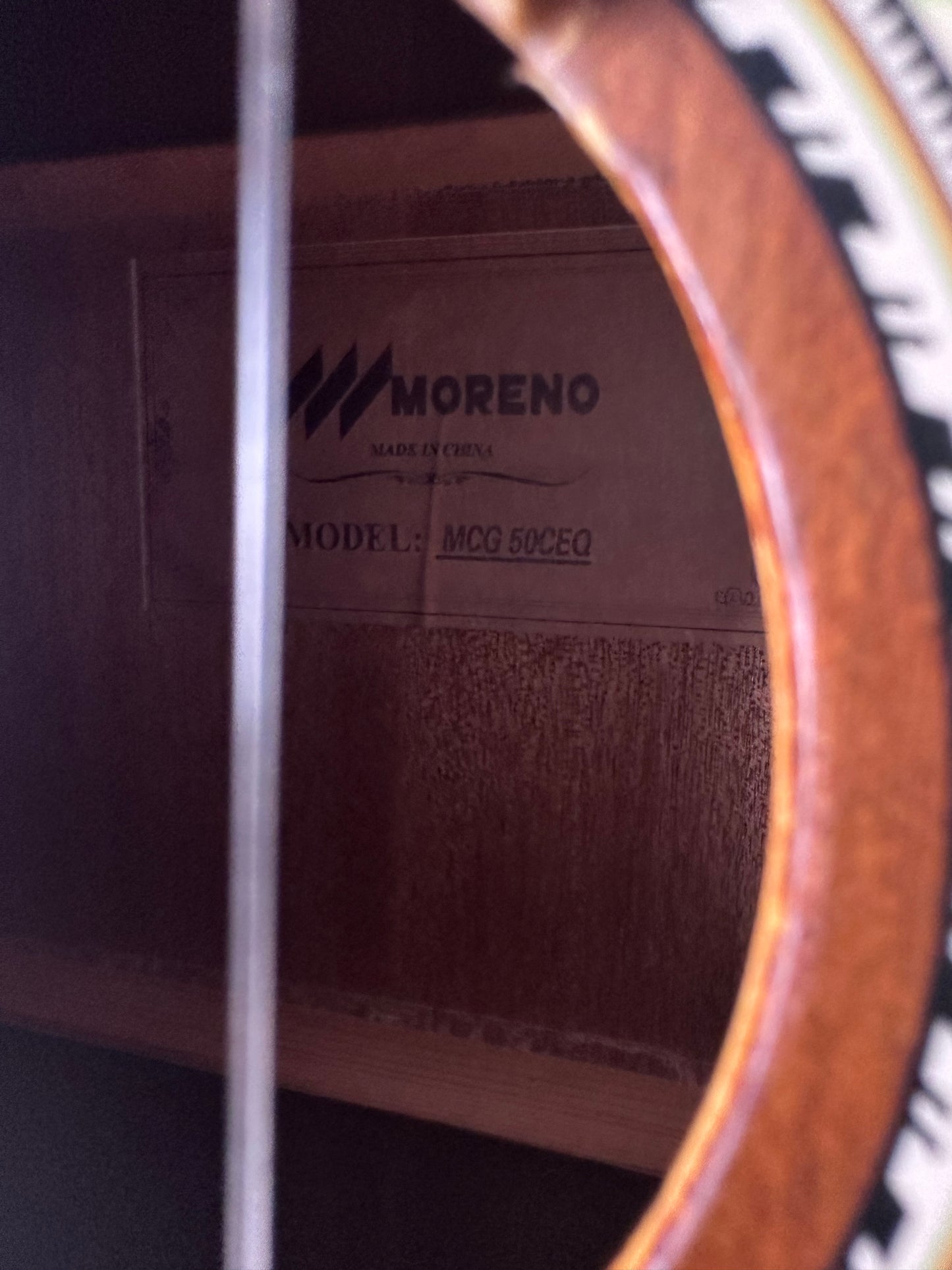 Moreno MC50EQ classical/electric guitar