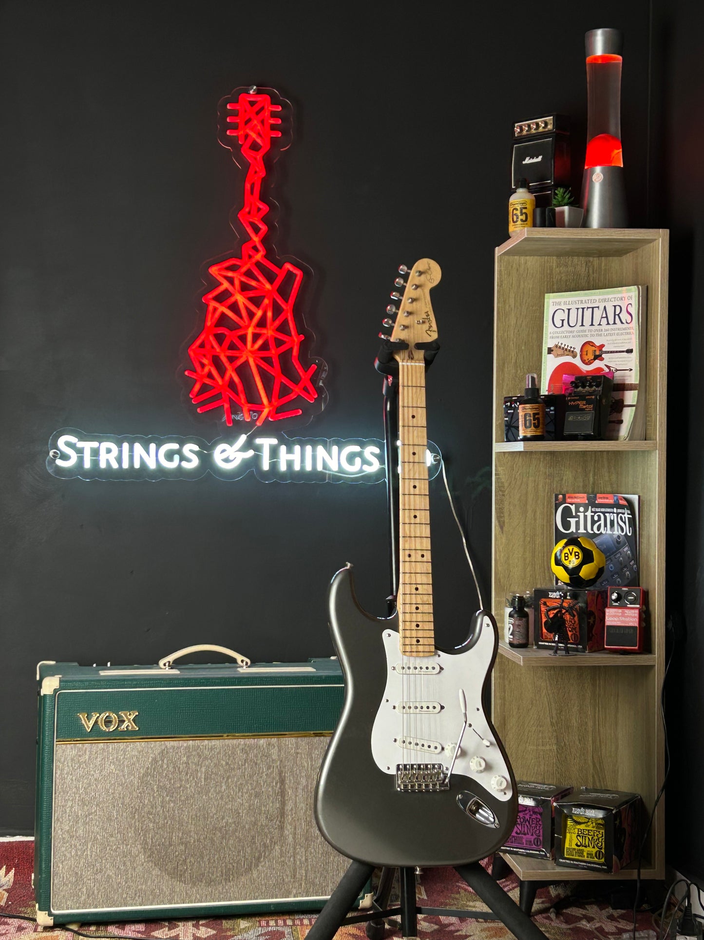 Fender Eric Clapton Signature Stratocaster® Pewter Electric Guitar