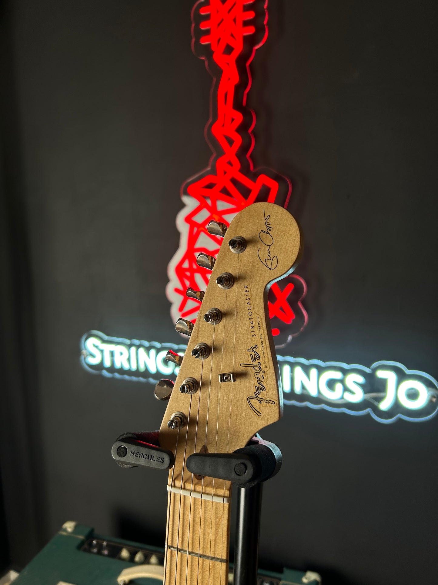 Fender Eric Clapton Signature Stratocaster® Pewter Electric Guitar