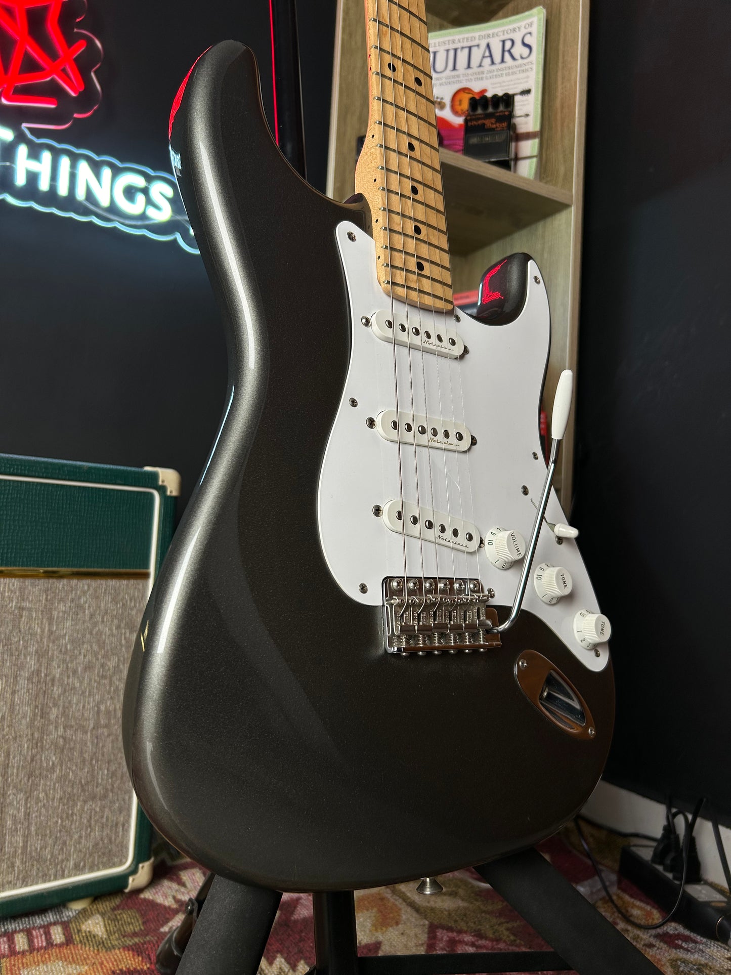 Fender Eric Clapton Signature Stratocaster® Pewter Electric Guitar