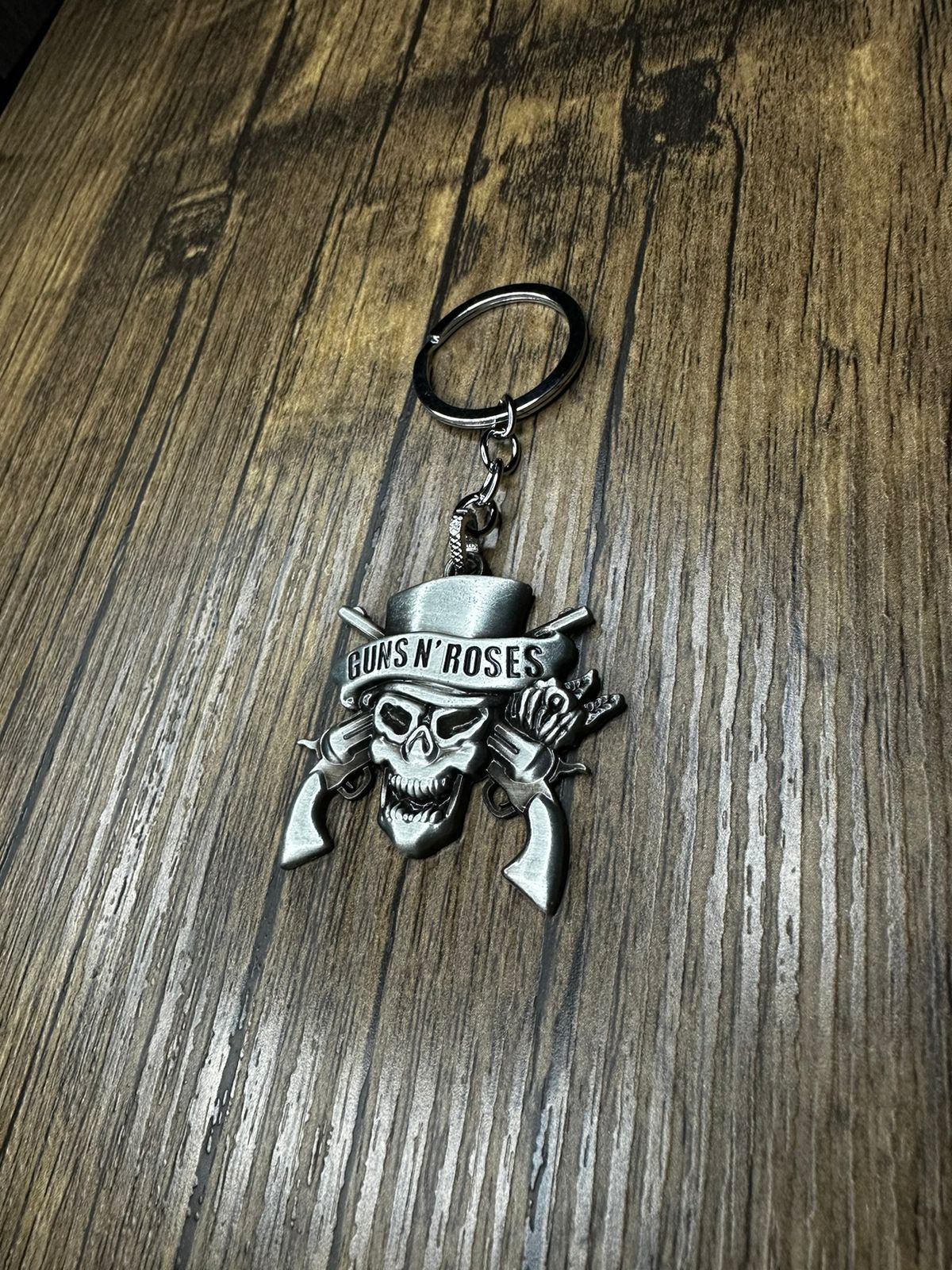Guns N’ Roses Skull Keyring (Silver)