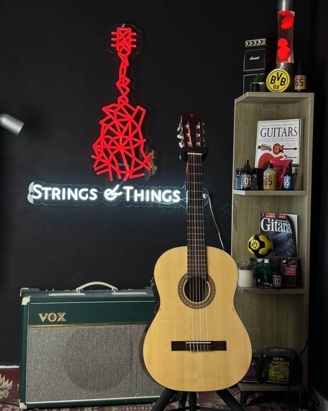 Yamaha C45 Classical guitar Strings Things Jo