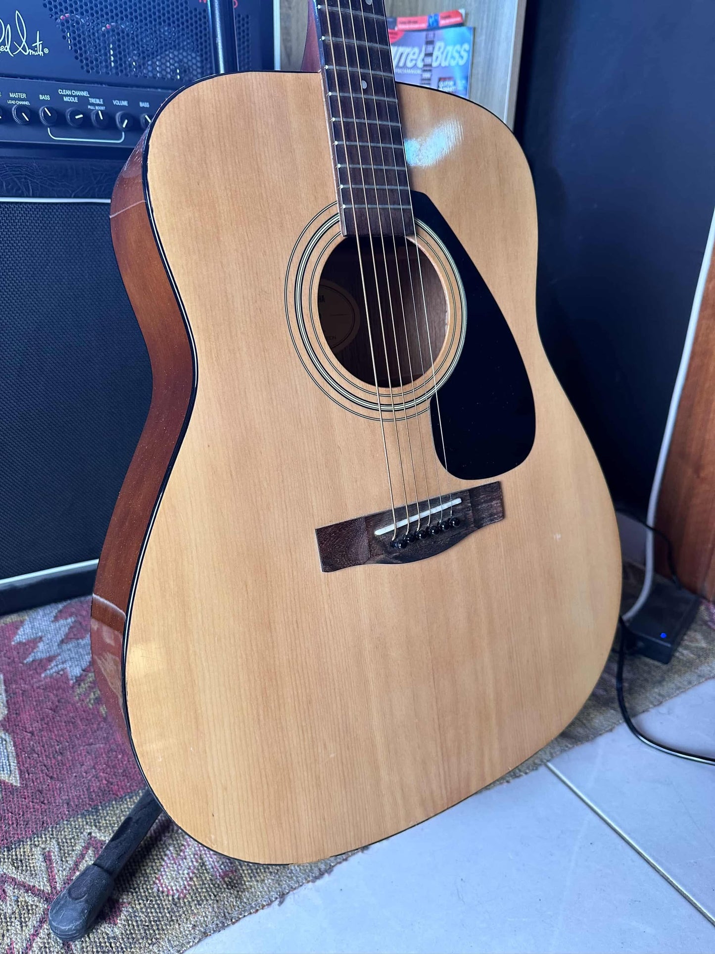 Yamaha F310 Dreadnaught Acoustic Guitar