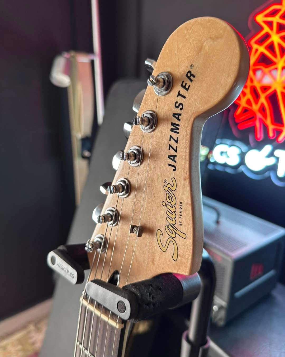 Squier Affinity Jazzmaster Electric Guitar