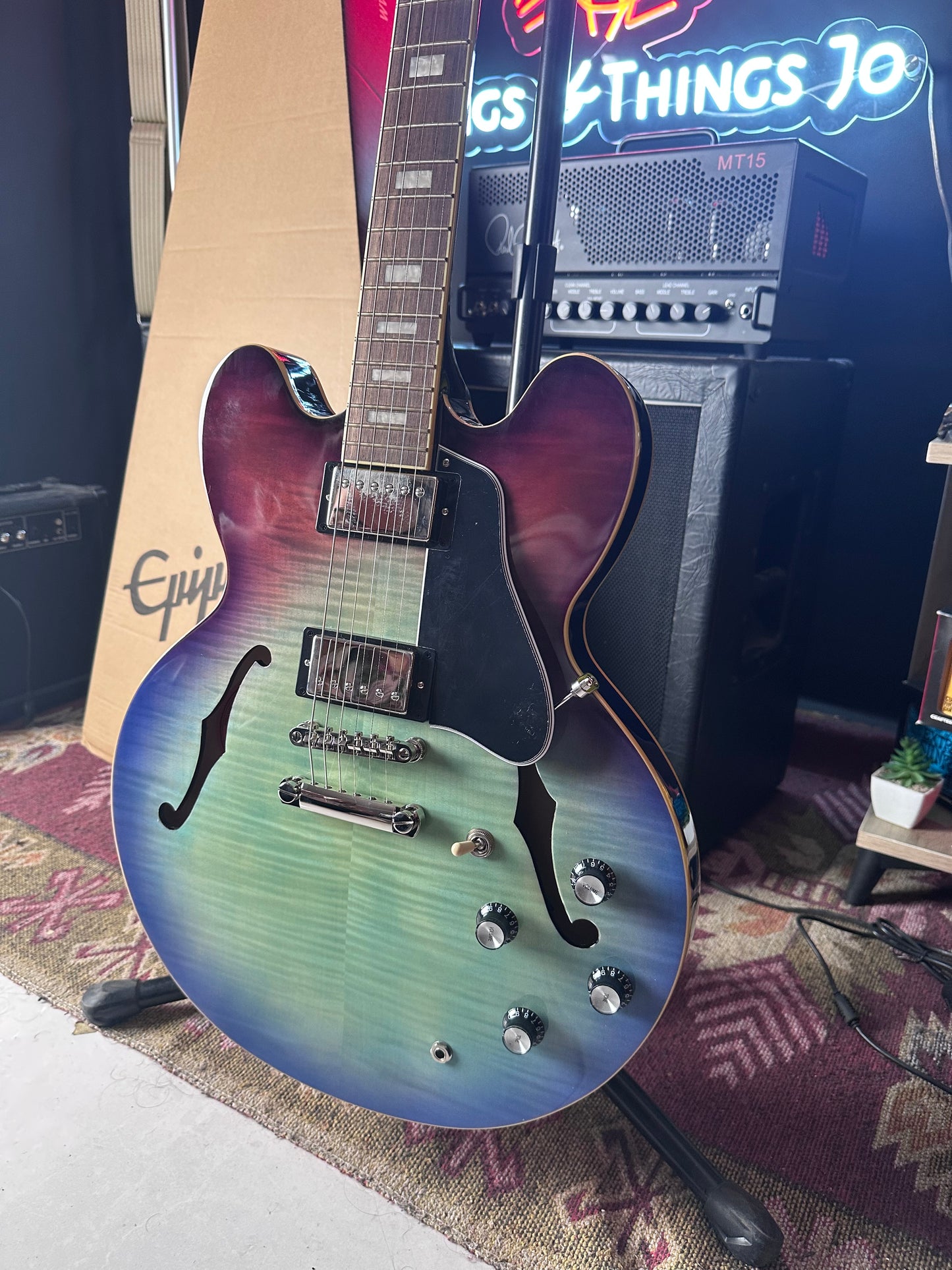 * Brand New * Epiphone ES-335 Figured Semi-Hollow Blueberry Burst Electric Guitar