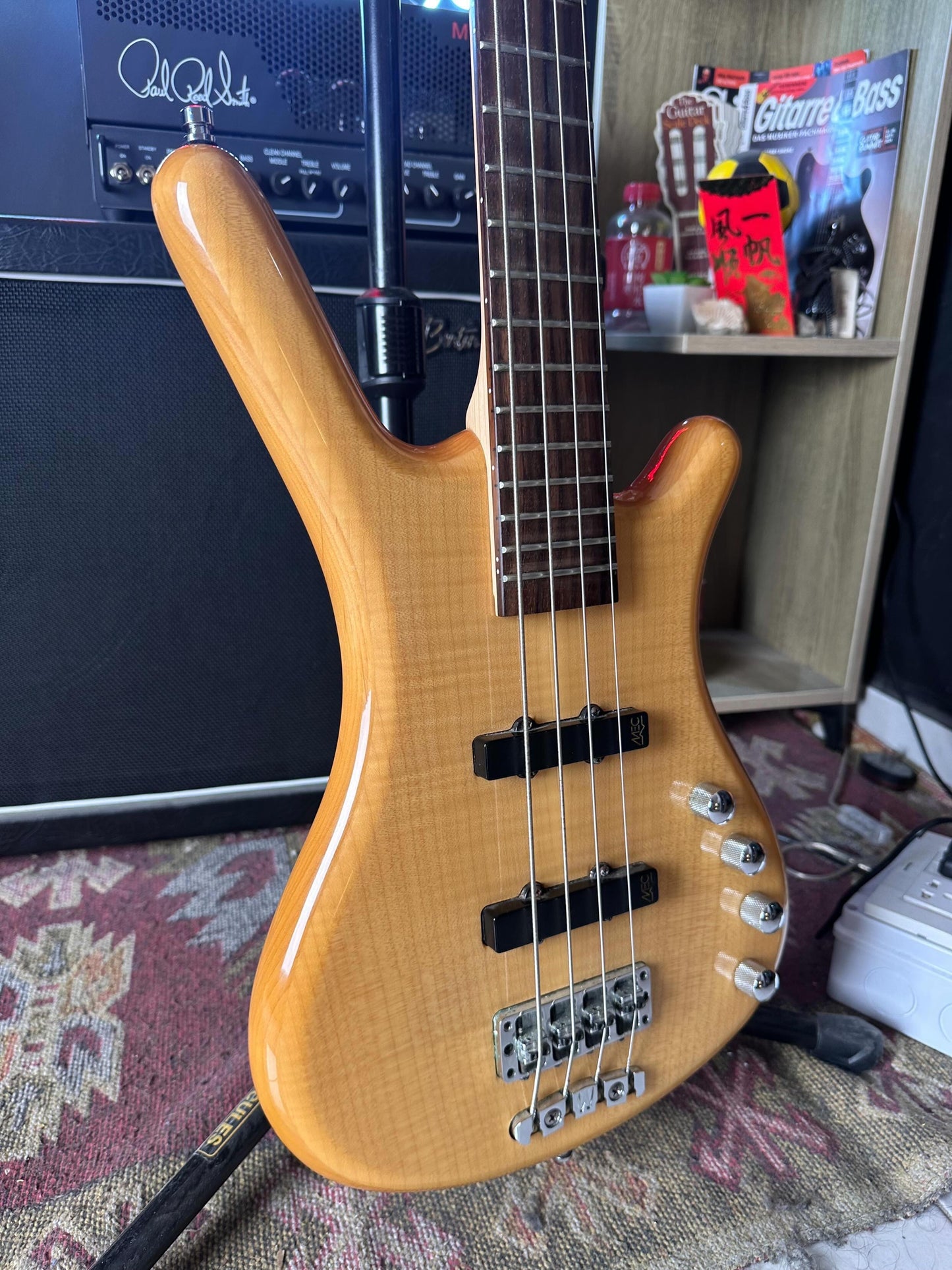 Warwick RockBass Corvette Premium 4-String Bass with case