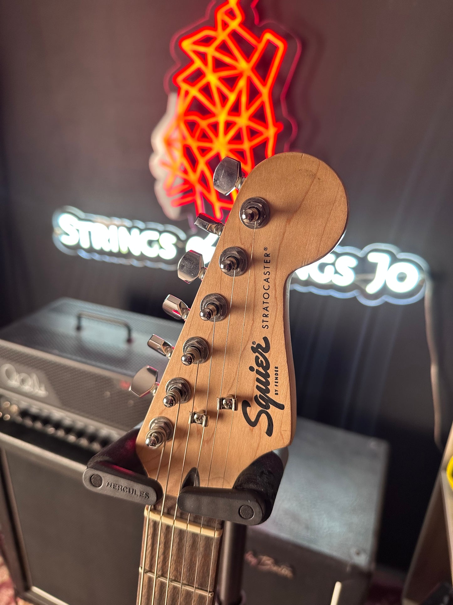 Squier HT Stratocaster SSS Fiesta Red Electric Guitar