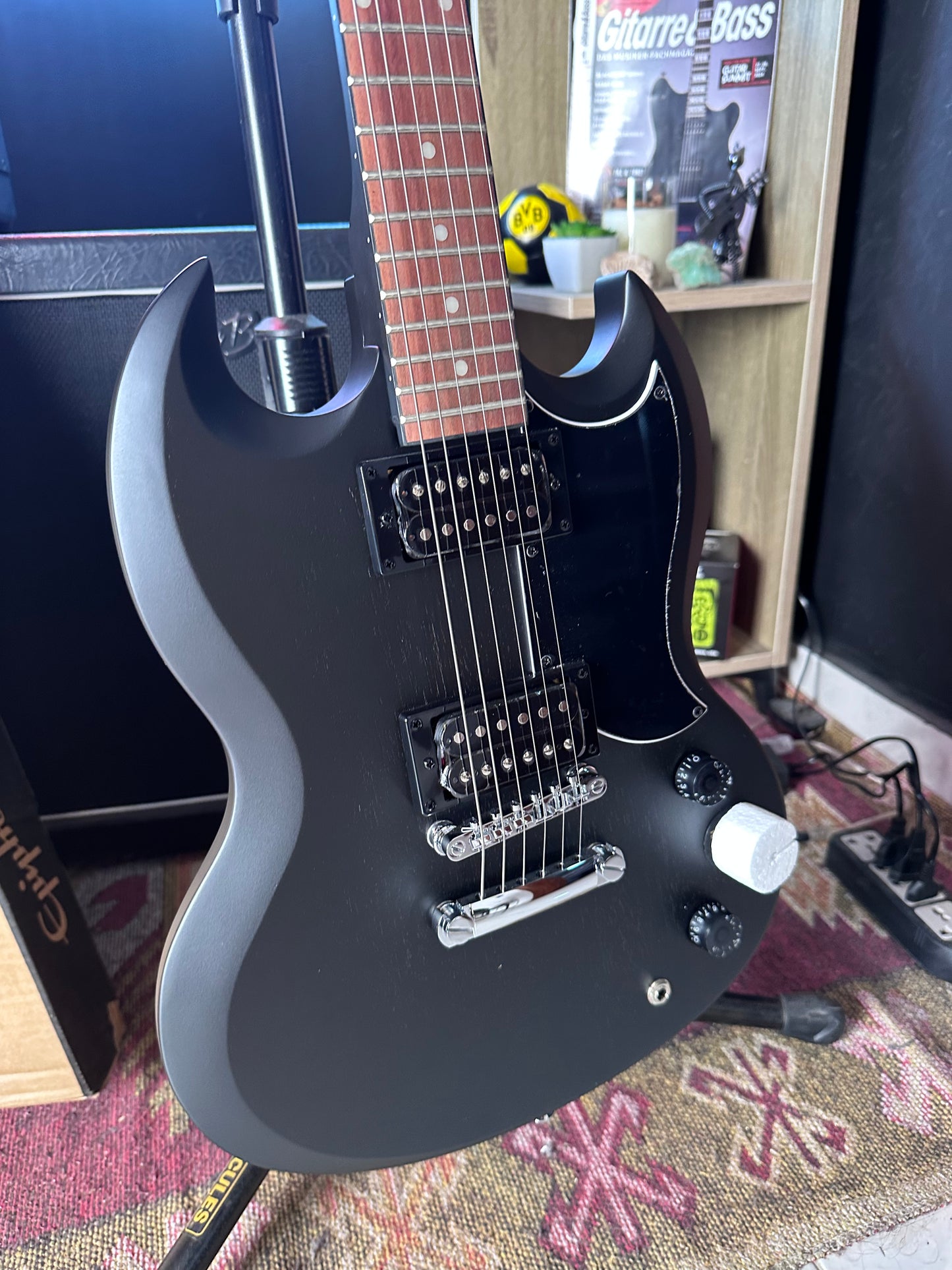 * Brand New * Epiphone SG Special Satin E1 Vintage Worn Black Electric Guitar