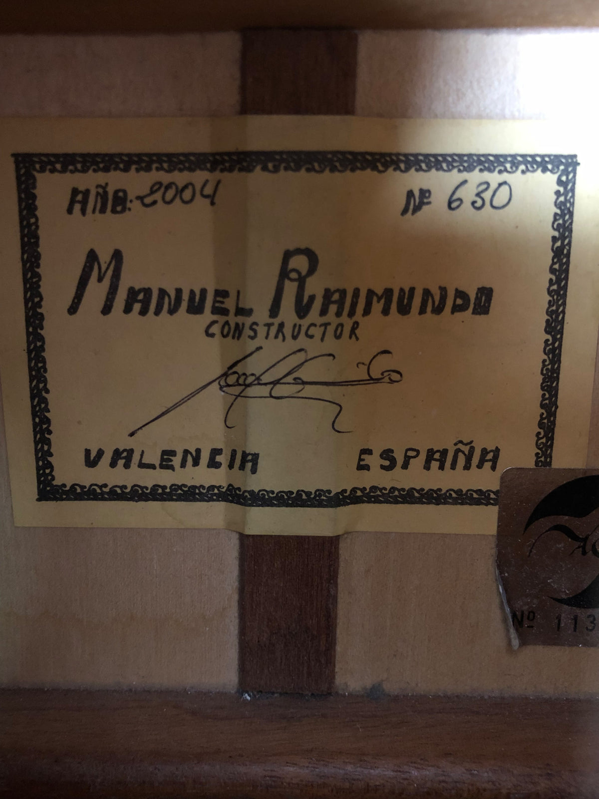 Manuel Raimundo 630 Classical Electro-Flamenco Guitar