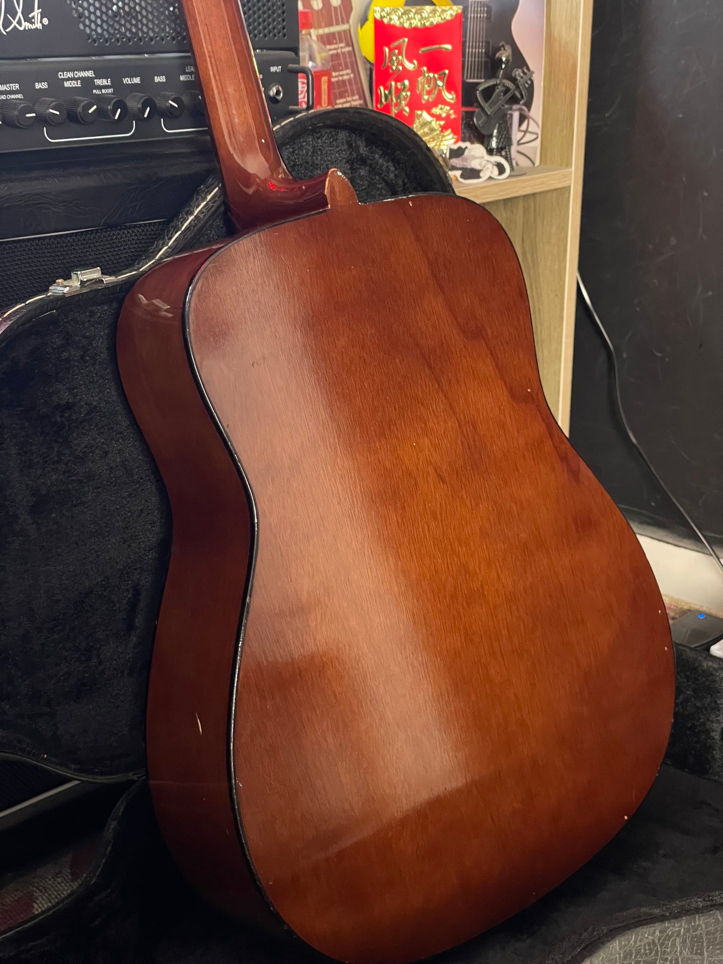 Yamaha F310 Dreadnaught Acoustic Guitar with hardcase