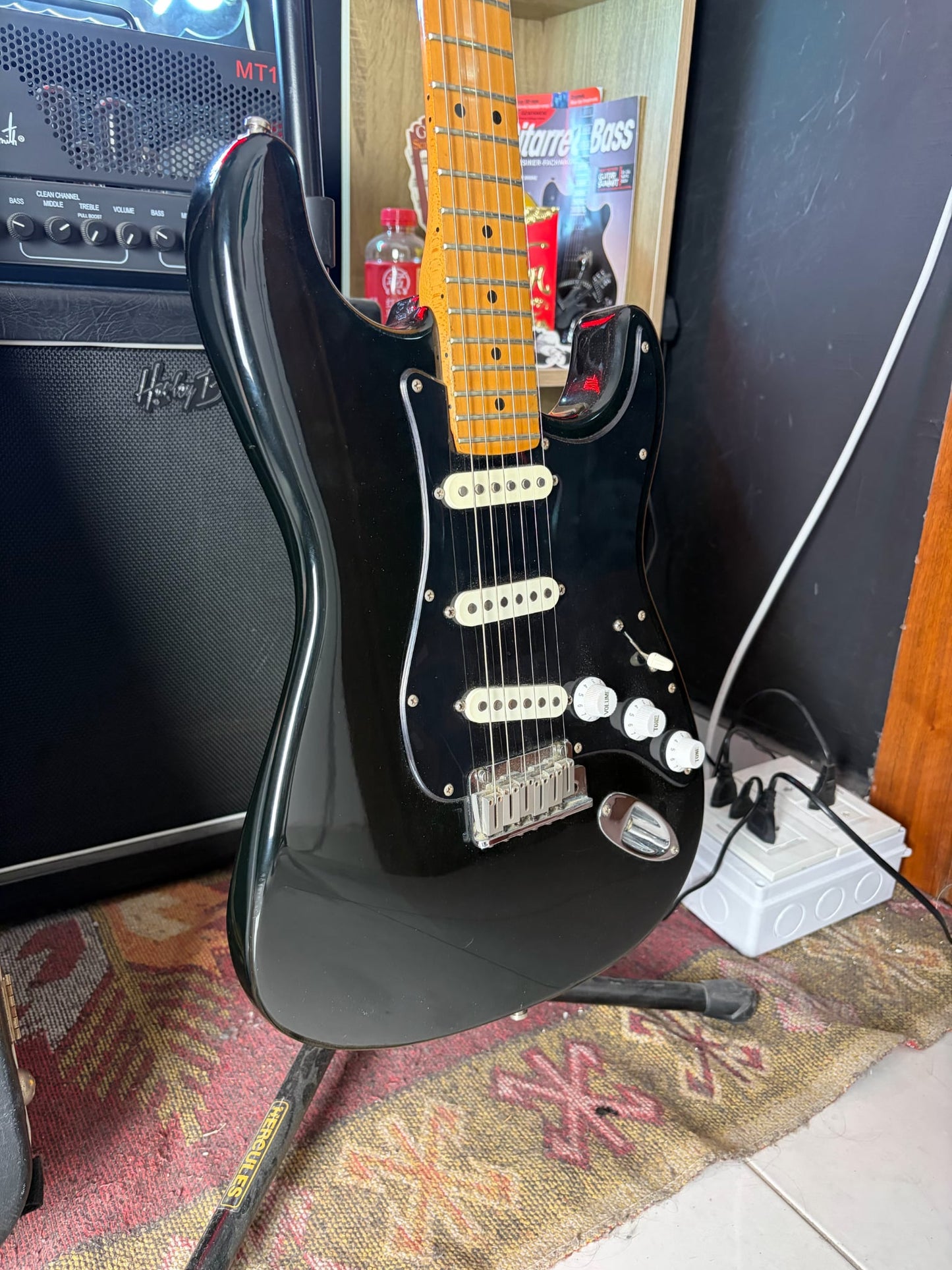Fender American Standard 50th anniversary “Black Strat” Stratocaster