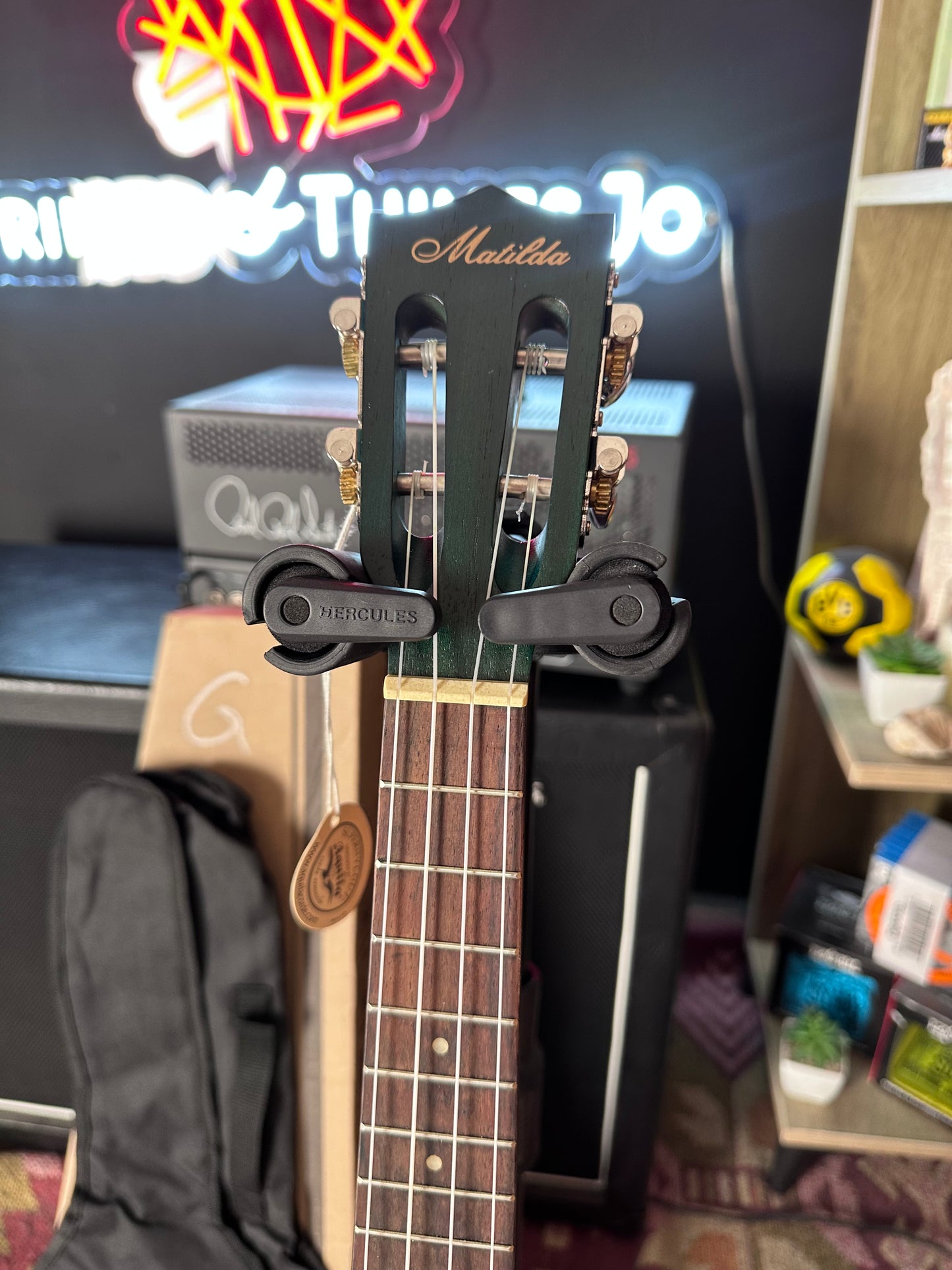 * Brand New * Matilda Concert Ukelele with bag Nat Green