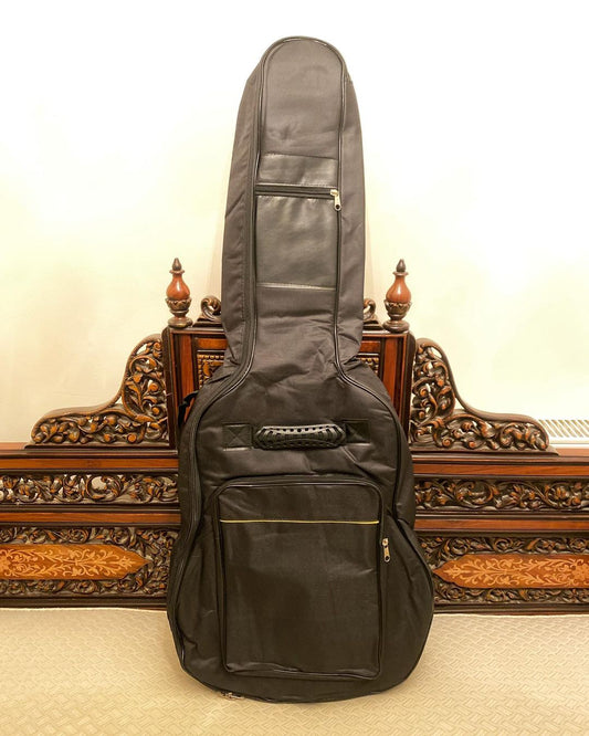 Padded Gigbag, fits Electrics, Acoustics and Classical guitars