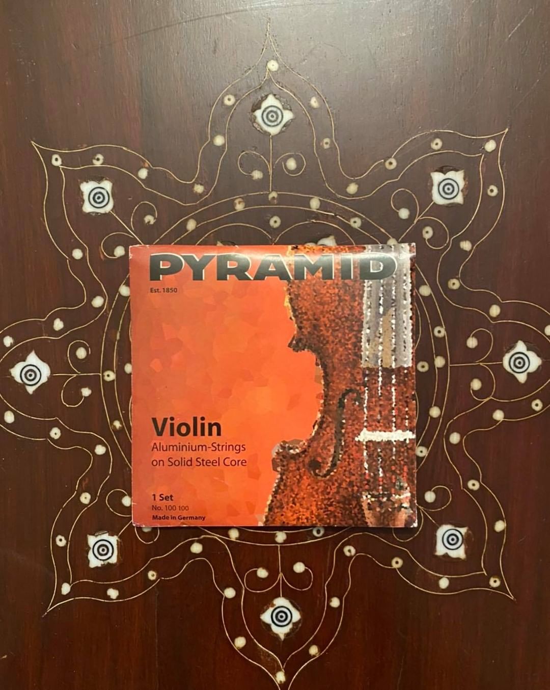 Pyramid 100 100 Aluminum Violin Strings Pyramid 100 100 Aluminum Violin Strings