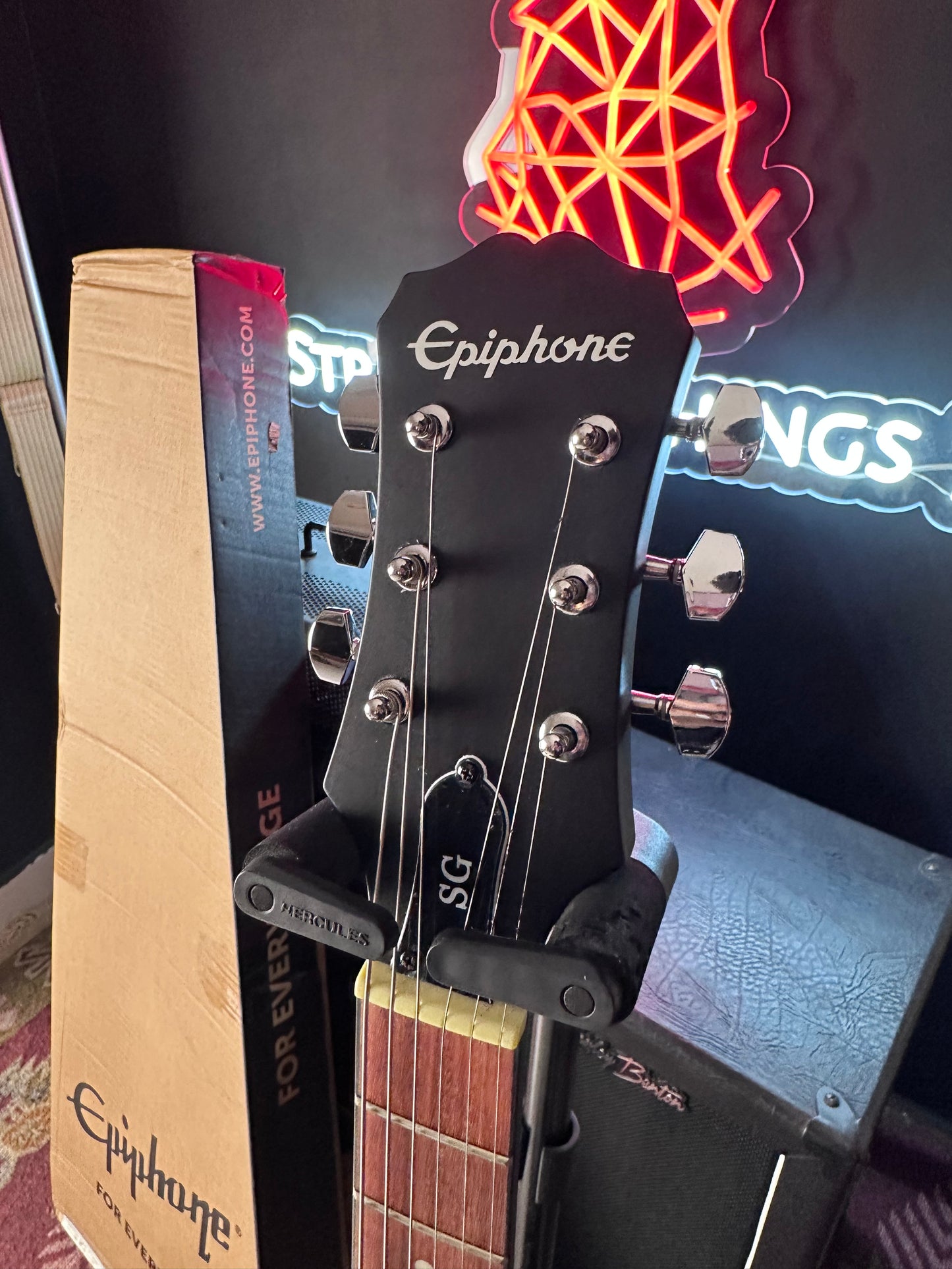 * Brand New * Epiphone SG Special Satin E1 Vintage Worn Black Electric Guitar