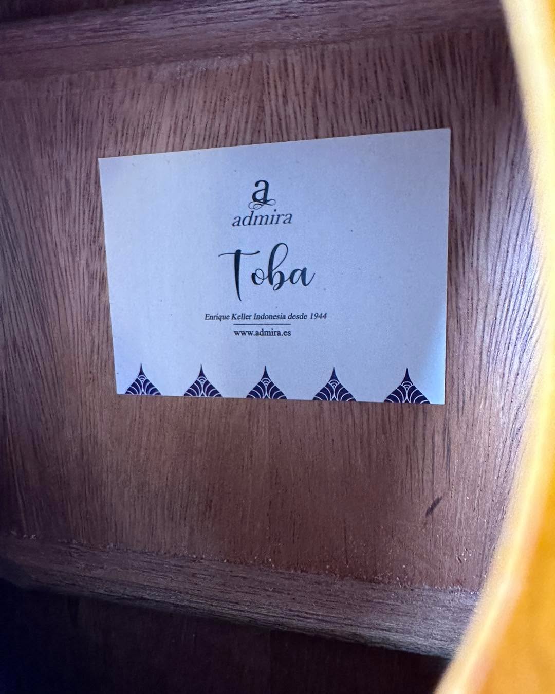 * Brand New * Admira Toba Classical Guitar * Brand New * Admira Toba Classical Guitar