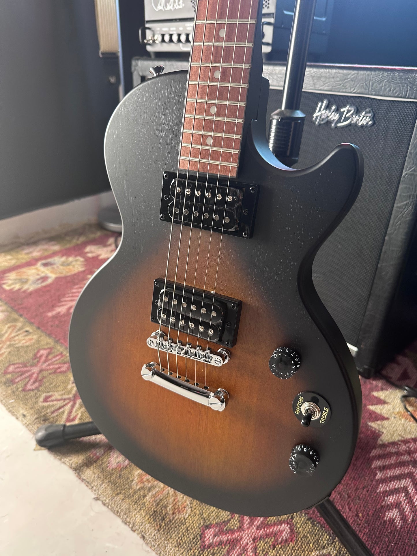 * Brand New * Epiphone Les Paul Special Satin E1 Vintage Sunburst Electric Guitar