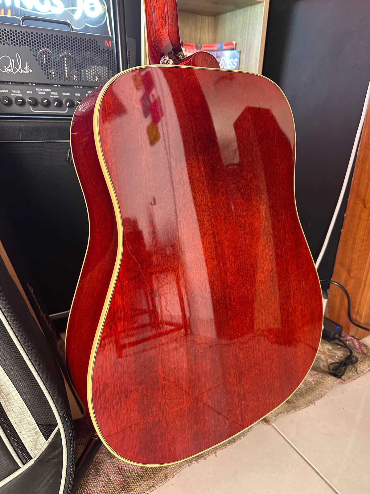 * Brand New * Epiphone Hummingbird™ Studio Acoustic-Electric Guitar * Brand New * Epiphone Hummingbird™ Studio Acoustic-Electric Guitar