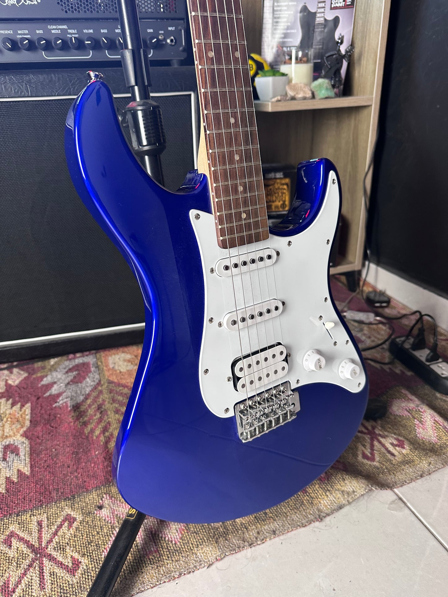 Yamaha EG112 HSS electric guitar