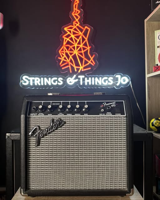Fender Frontman 15G amplifier Fender Frontman 15G amplifier