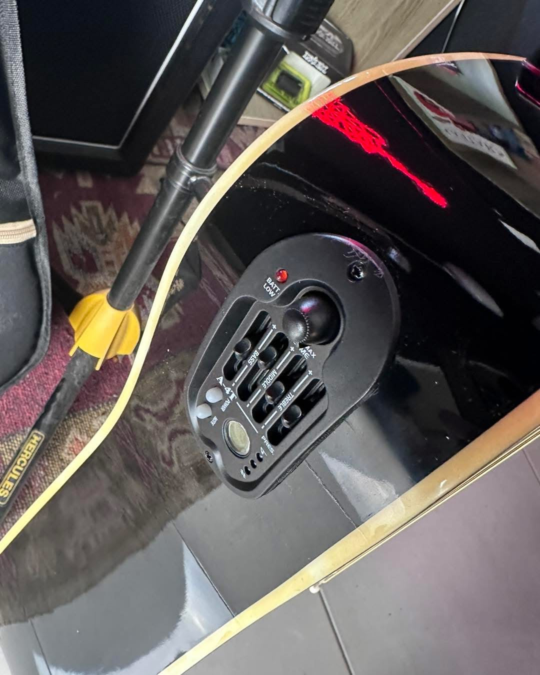 * Brand New * Moreno MAG200 Dreadnaught Electric Acoustic Guitar