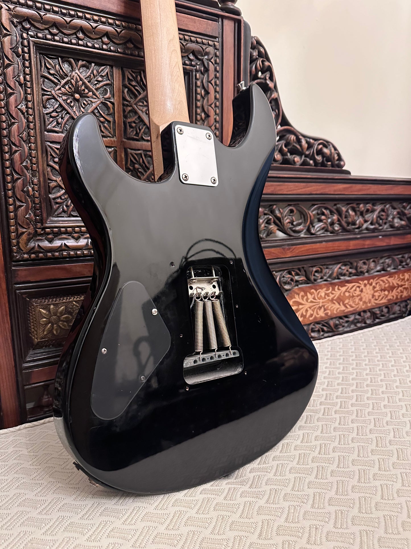 Yamaha ERG 121-C Electric Guitar - 185 JDs
