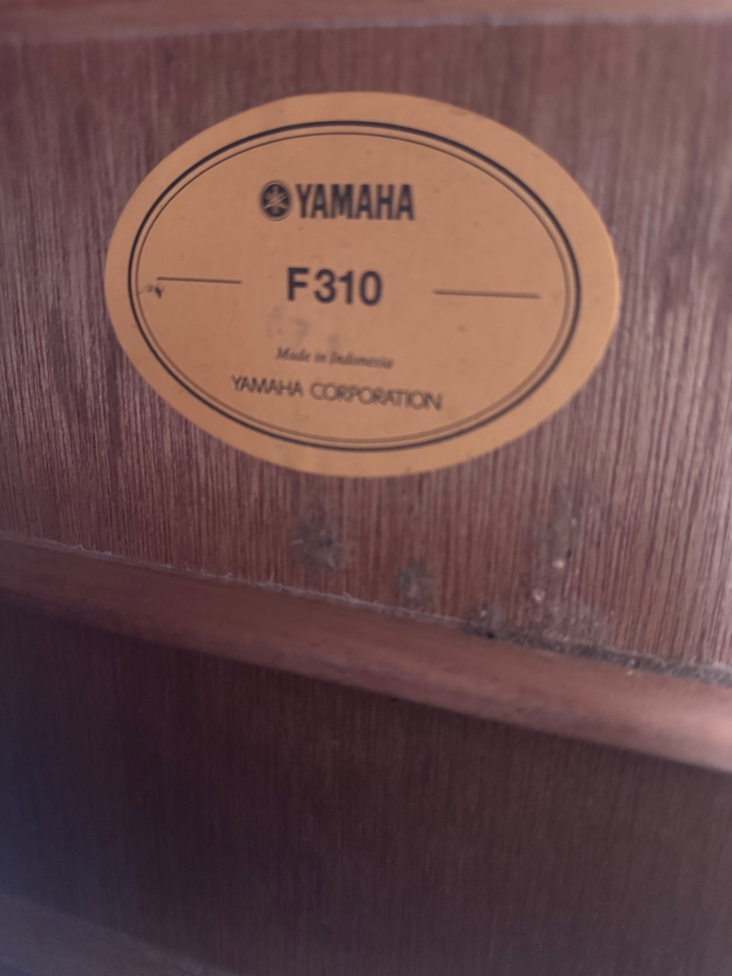 Yamaha F310 Dreadnaught Acoustic Guitar