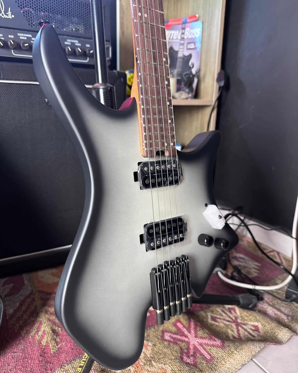 * Brand New * Galyda Headless Silver Burst Electric Guitar + Original carrying case