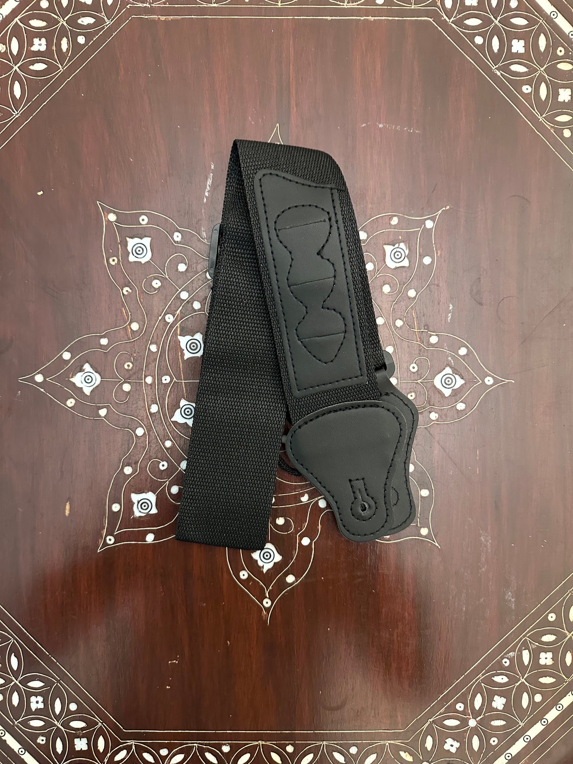 Guitar strap with pickholder Guitar strap with pickholder