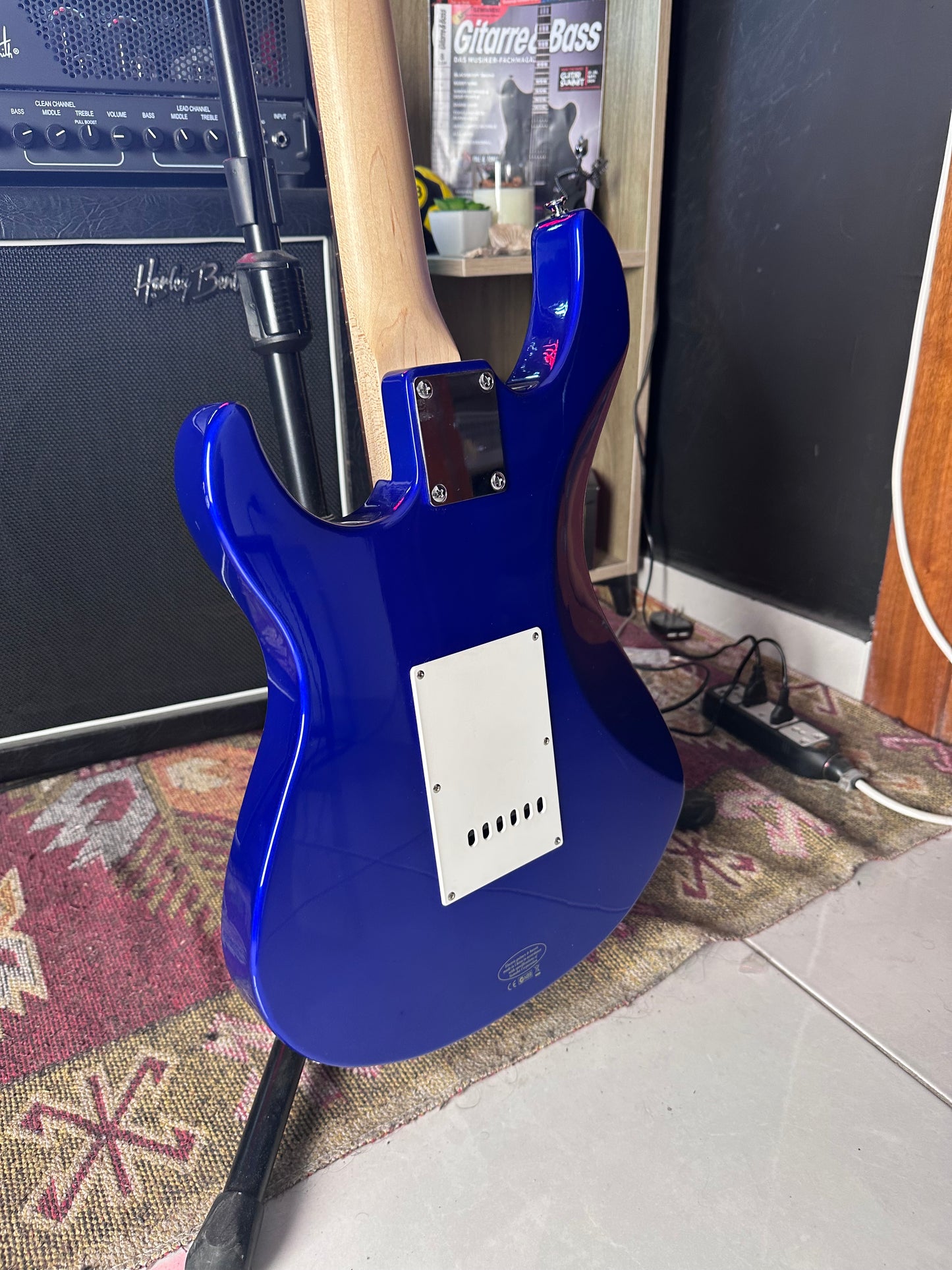 Yamaha EG112 HSS electric guitar
